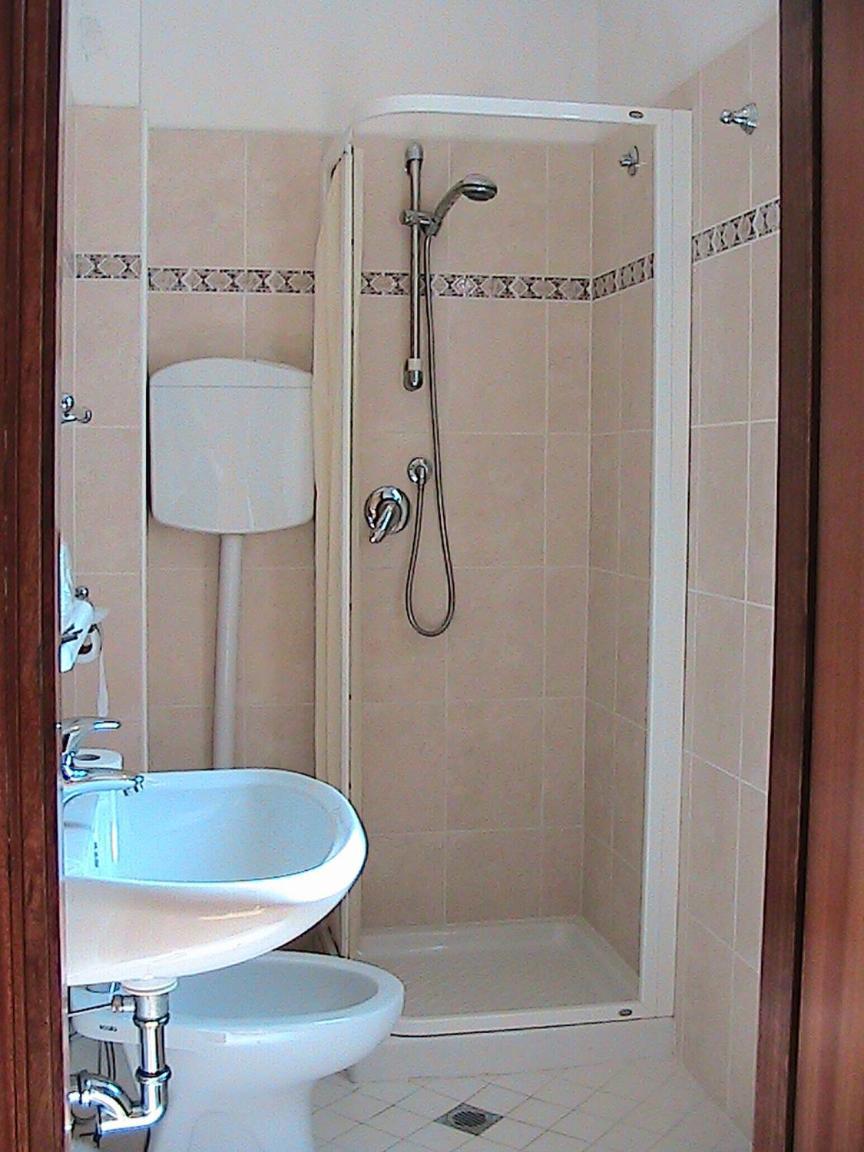 Hotel Universo Римини Екстериор снимка